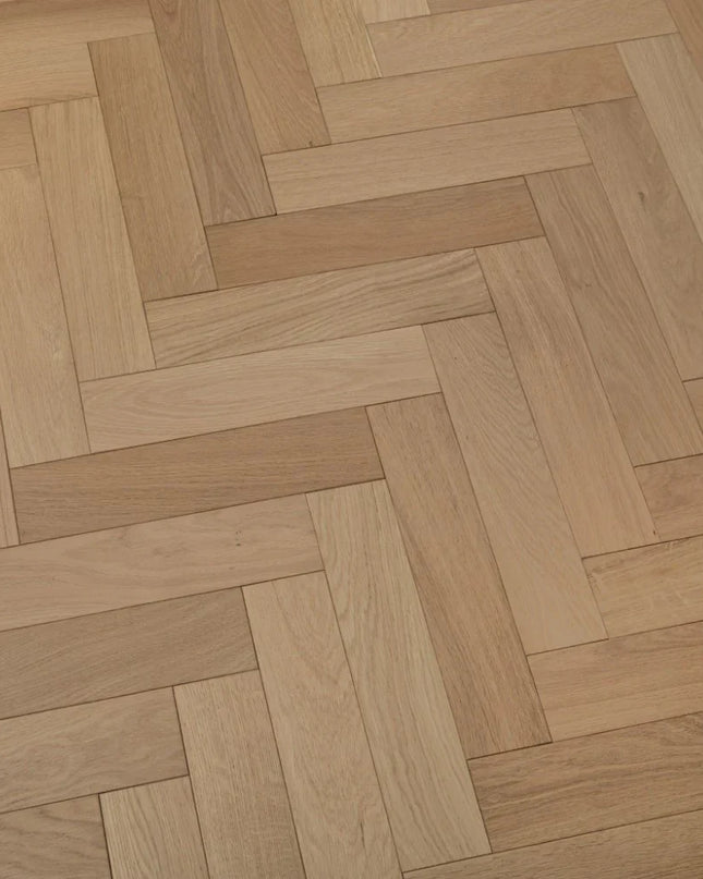 Classic Invisible Lacquered Engineered Oak Herringbone Flooring | Pukka Flooring