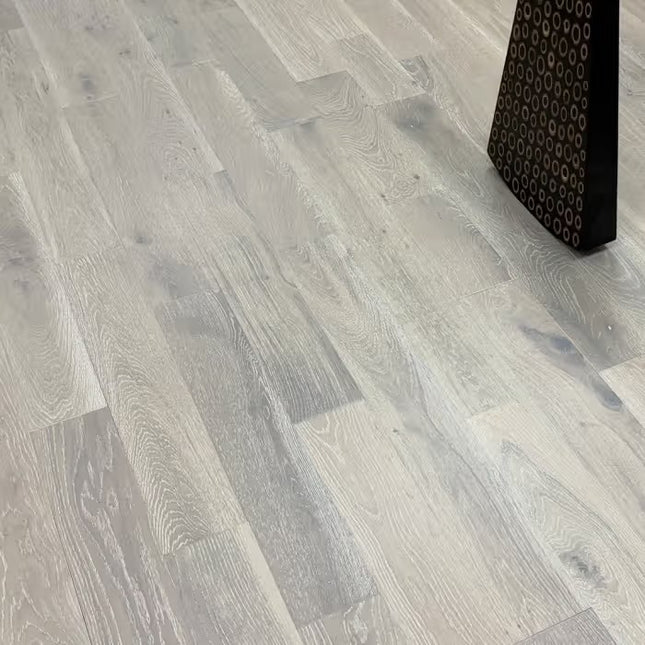 White Brushed Oak Engineered Flooring | Pukka Flooring