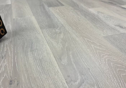 White Brushed Oak Engineered Flooring | Pukka Flooring