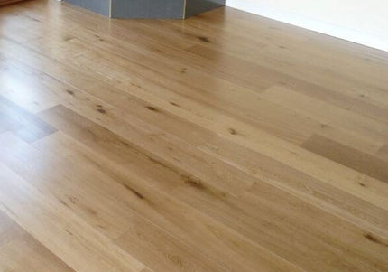 Pukka Flooring Engineered Oak Flooring – 12/3 x 190 x 1900mm T&G Engineered Oak – Natural Oak Brushed & UV Oiled