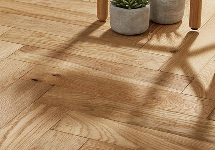 Pukka Flooring Loc Engineered Herringbone – 14 x 130mm Herringbone Engineered LOC – Natural Oak Brushed & Oiled