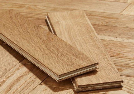 Pukka Flooring Loc Engineered Herringbone – 14 x 130mm Herringbone Engineered LOC – Natural Oak Brushed & Oiled