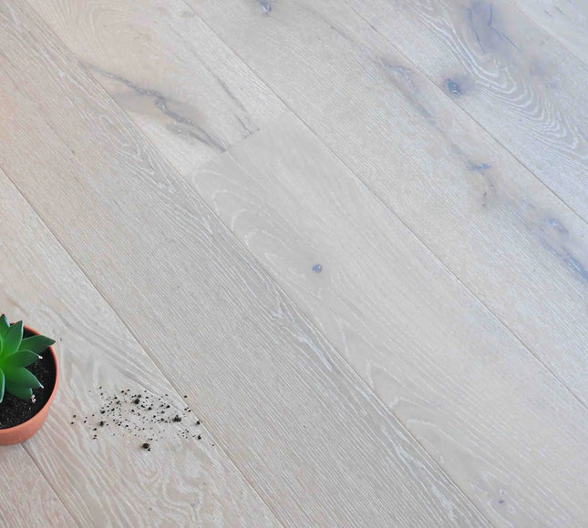 Pukka Flooring White Washed Brushed UV Oiled T&G Oak Flooring 15/3 190 1860