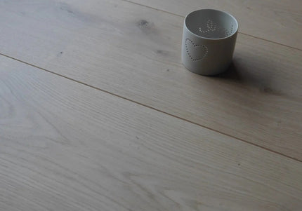 Wide Board Classic Unfinished Engineered Oak Flooring | Pukka Flooring