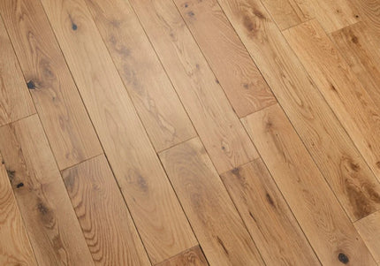 UV Lacquered Solid Oak Planks | Pukka Flooring