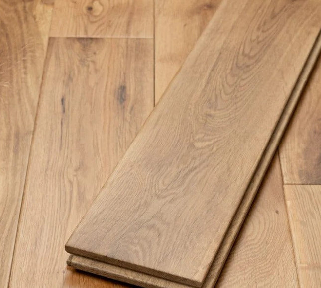 UV Lacquered Solid Oak Planks | Pukka Flooring