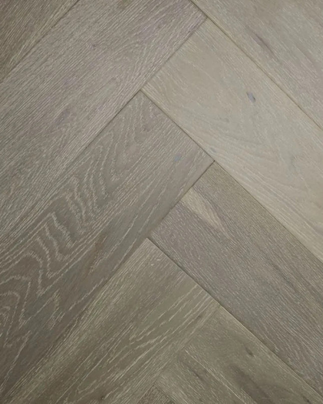 Pukka Flooring Loc Engineered Herringbone – 14 x 130mm Herringbone Engineered LOC – Charleston Grey Brushed & Matt Lacquered