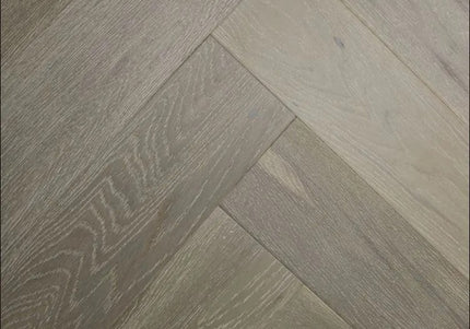 Pukka Flooring Loc Engineered Herringbone – 14 x 130mm Herringbone Engineered LOC – Charleston Grey Brushed & Matt Lacquered