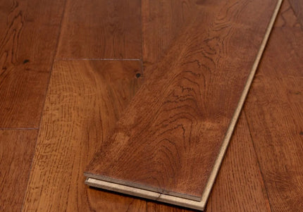 Golden Handscraped Solid Oak Planks | Pukka Flooring