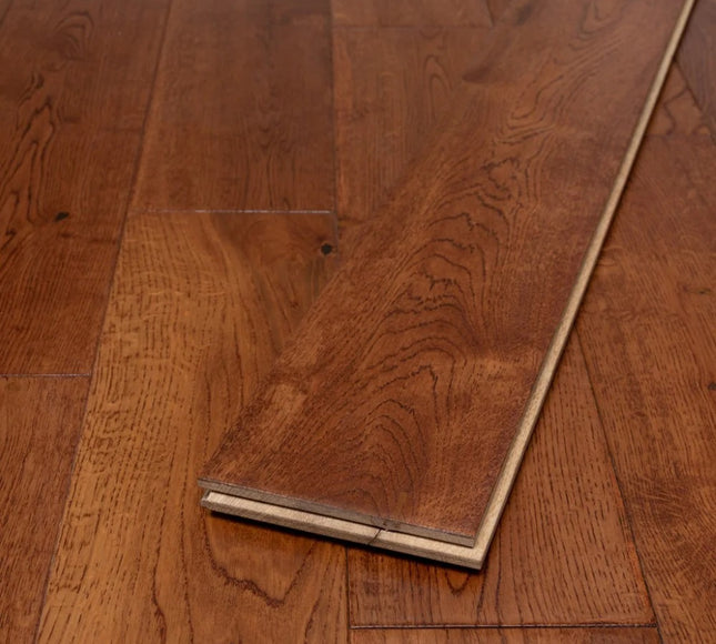 Golden Handscraped Solid Oak Planks | Pukka Flooring