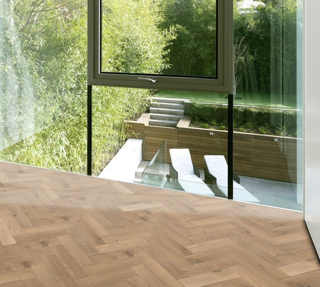 Pukka Flooring Engineered Oak Flooring – 20 x 120mm Engineered Herringbone – Natural Oak Brushed & Unfinished