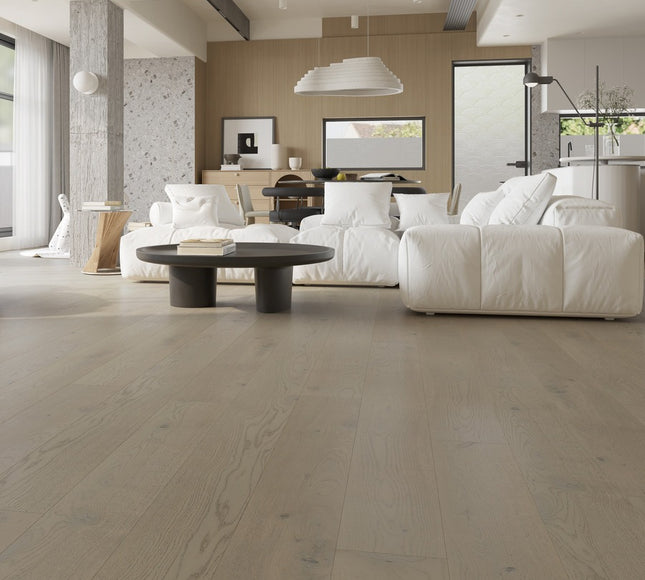 Pukka Flooring Engineered Oak Flooring – 12 x 190mm Click Engineered Oak – Platinum Oak Brushed & Matt Lacquered