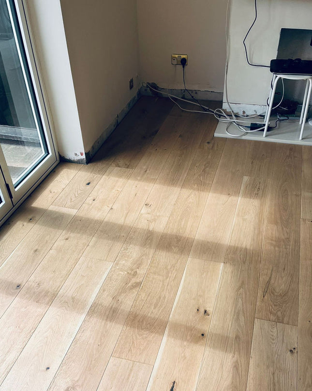 Invisible Lac Oak Engineered Wood Flooring | Pukka Flooring