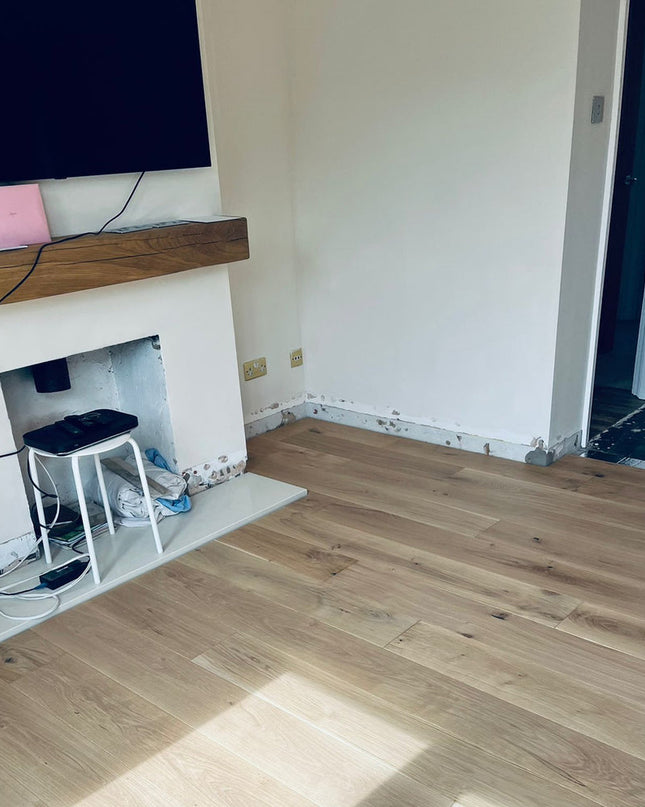 Invisible Lac Oak Engineered Wood Flooring | Pukka Flooring