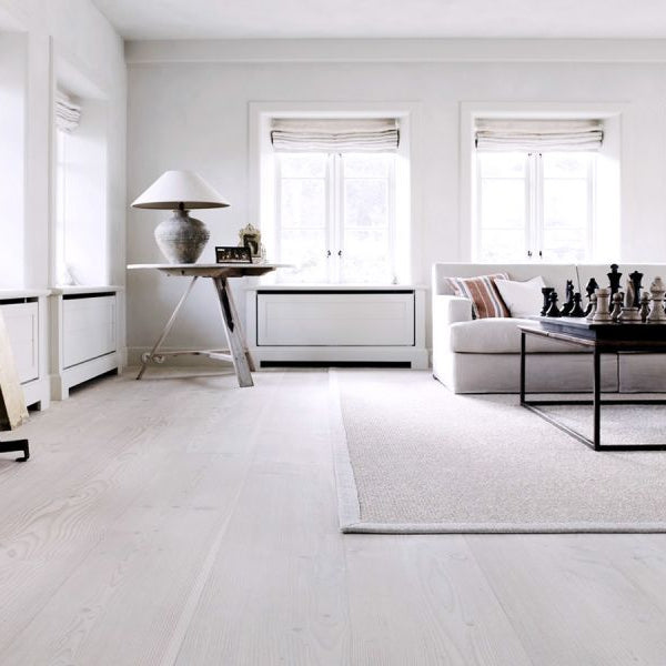 Pukka Flooring Oak Engineered Wood – Limed Oak Brushed & Matt Lacquered 14 x 180mm Long European Engineered Oak 4V Bevel