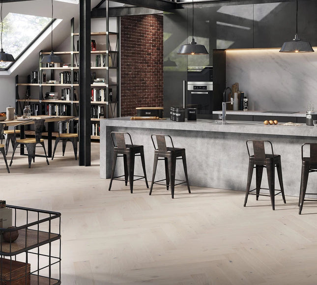 Pukka Flooring Loc Engineered Herringbone – 14 x 110mm Herringbone Engineered LOC – White Oak Brushed Matt Lacquered