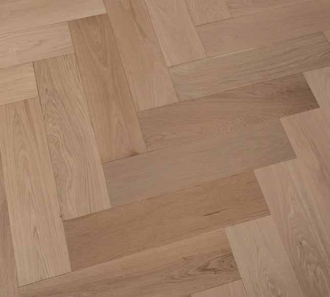 Herringbone Engineered Wood Flooring – Oak, Invisible Finish Lac AB Grade – DIY Box Flooring | Pukka Flooring