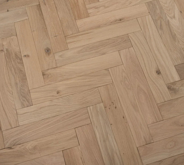 Herringbone Engineered Wood Flooring – Oak, Unfinished (4v) Classic Grade – DIY Box Flooring | Pukka Flooring