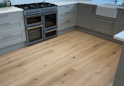 Invisible Brushed UV Lacquered Oak Flooring |Pukka Flooring