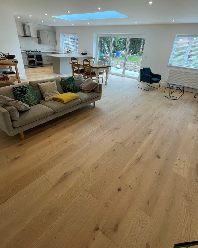 Invisible Lacquered Engineered Oak Flooring | Pukka Flooring
