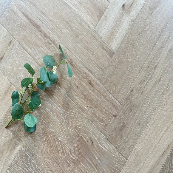 White Washed Herringbone 15mm x 120mm x 600mm | Pukka Flooring