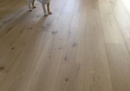 Invisible Lacquered Engineered Oak Flooring | Pukka Flooring